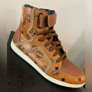 High Top MCM